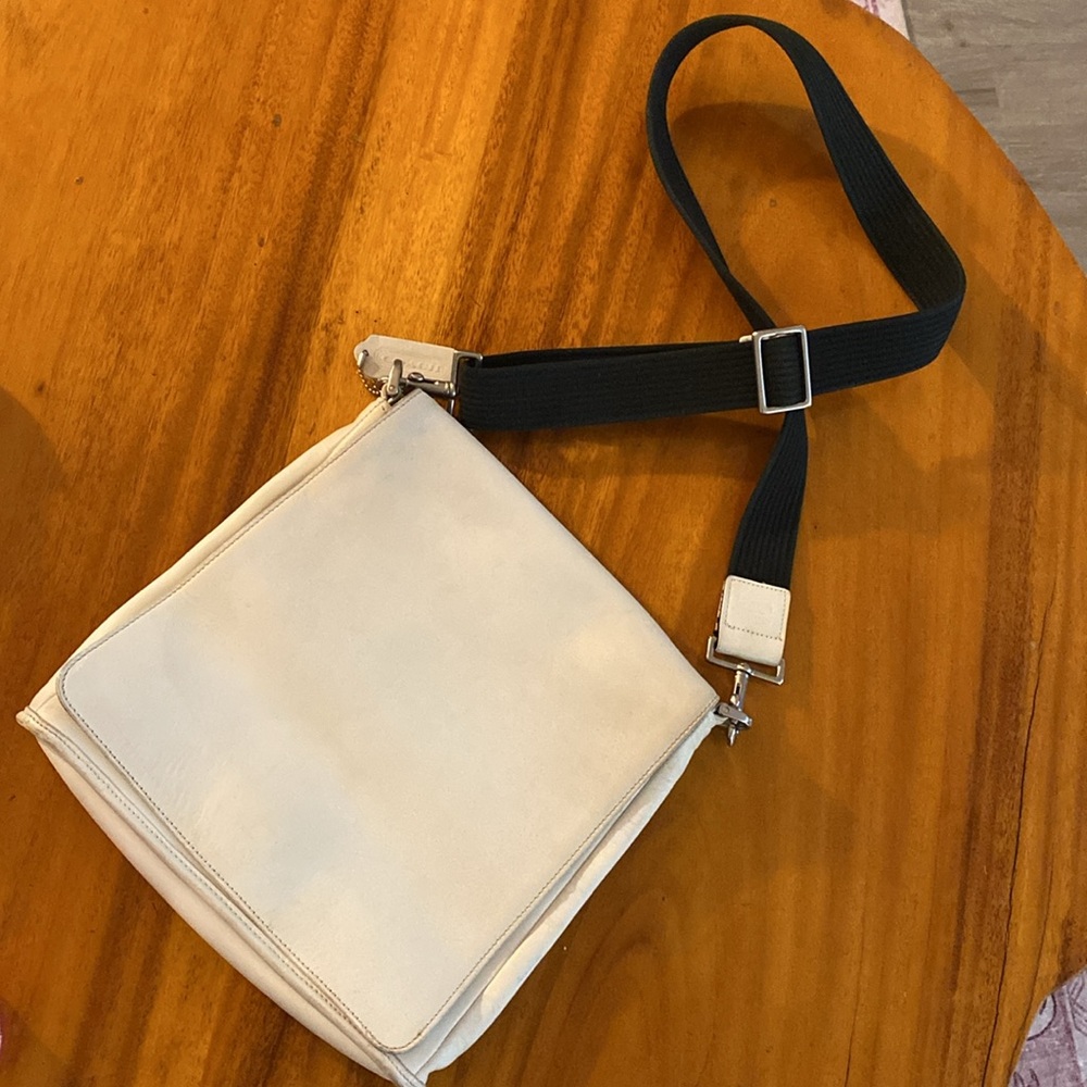 Vintage Coach White Leather Crossbody Adj. Purse